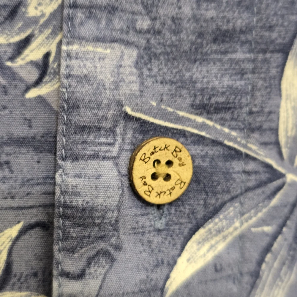 vintage BATIK BAY size Large Tropical Pineapple‎ Hawaiian Button Up Shirt Blue